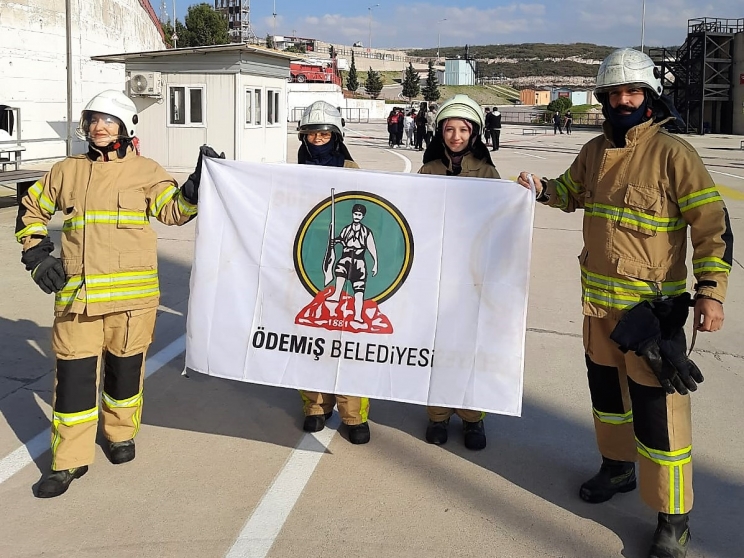 ÖDAK, İzmir İtfaiyesi’nin Yangın Söndürme Eğitimlerine Katıldı